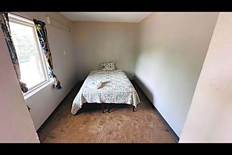 2 Queen Beds Non-Smoking