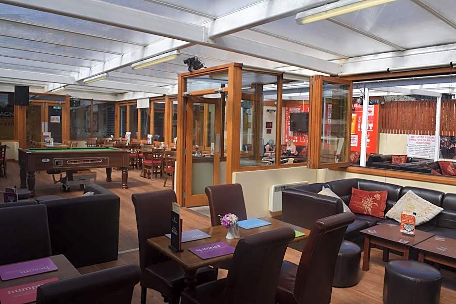 Cheers Cafe Bar & Tavern