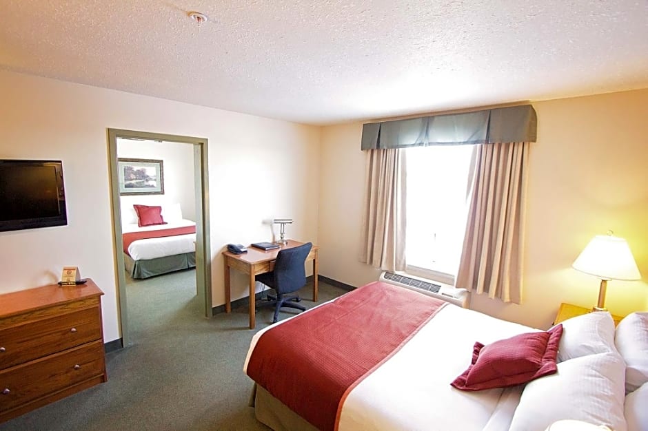 Service Plus Inns & Suites Drayton Valley