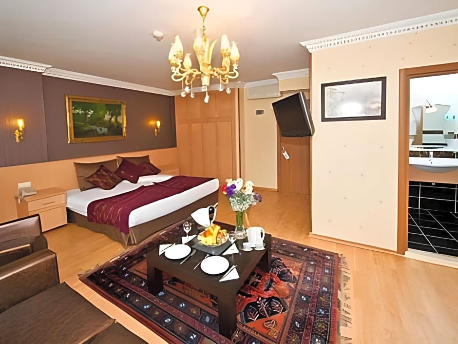 Photo 1 of 3 of Suite