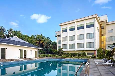 Blue Serene Backwater Resort