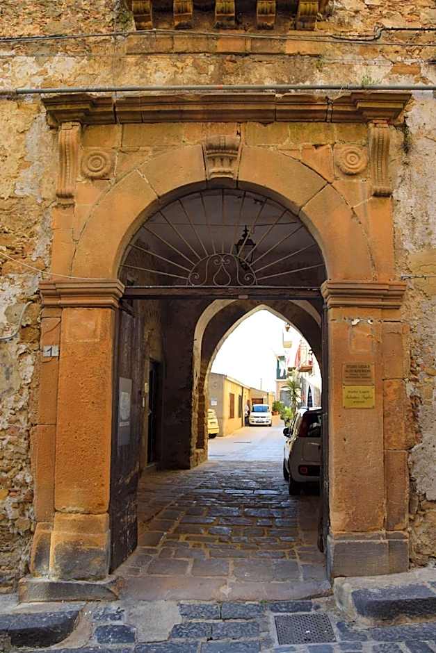 Suite D'Autore Art Design Gallery