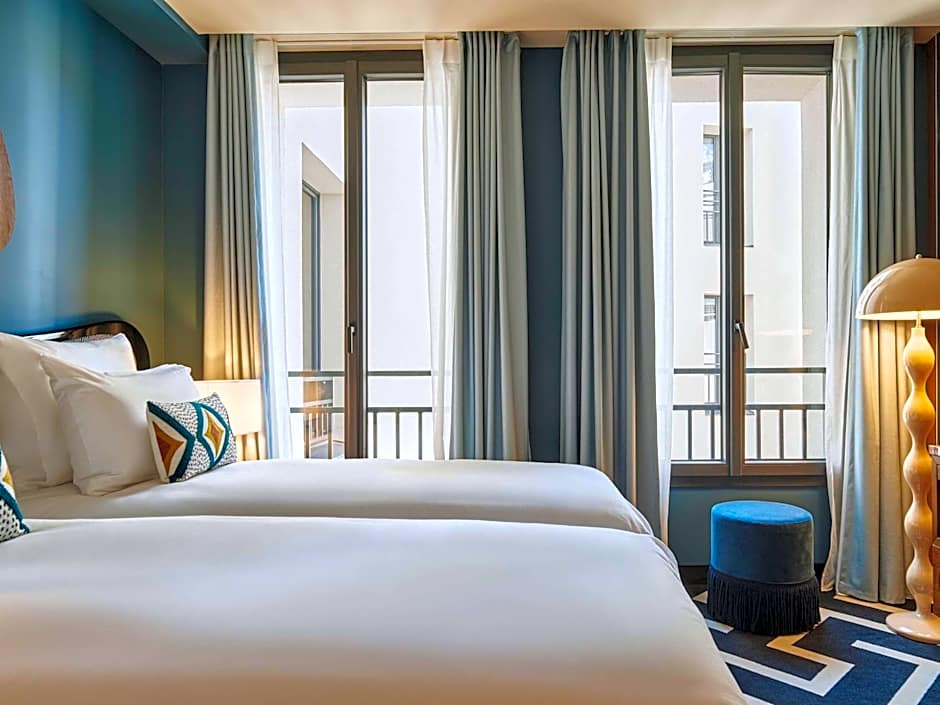 Mercure Paris Butte Montmartre Basilique