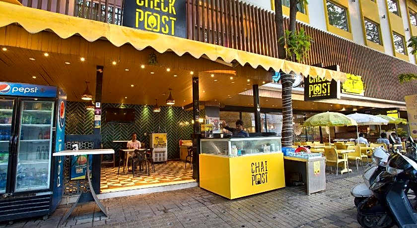 Fountain Tree by TGI