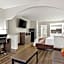 Quality Inn & Suites near Robins Air Force Base