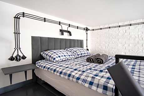 Triple Room with Shared Toilet