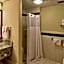 Blossom Hotel & Suites Traverse City