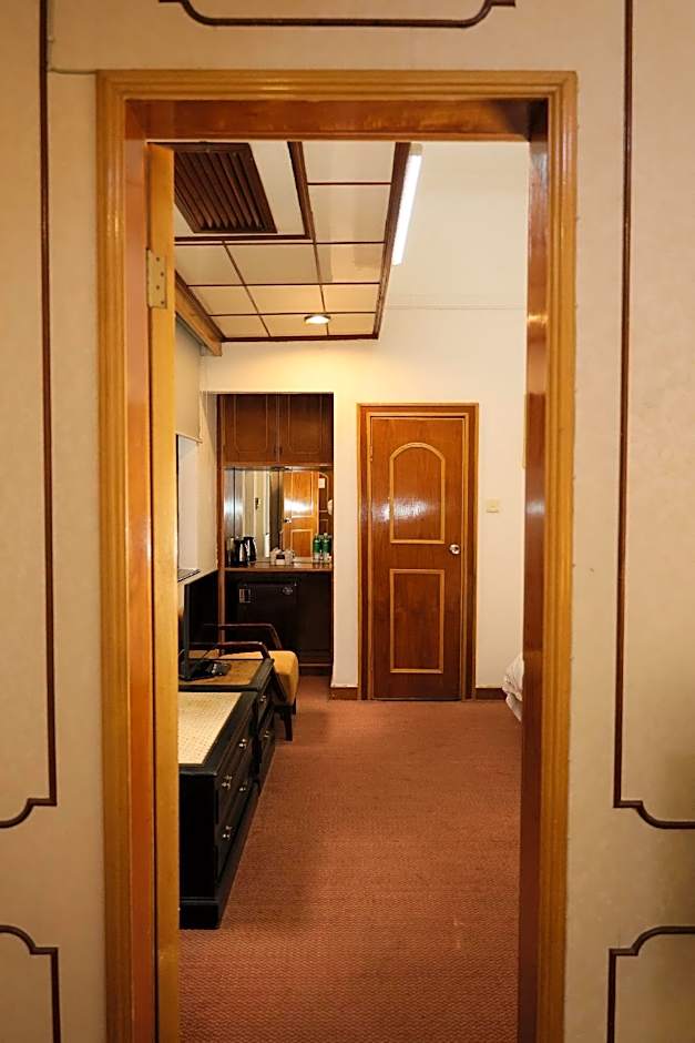 Aiqun Hotel -Canton Fair Free Shuttle Bus