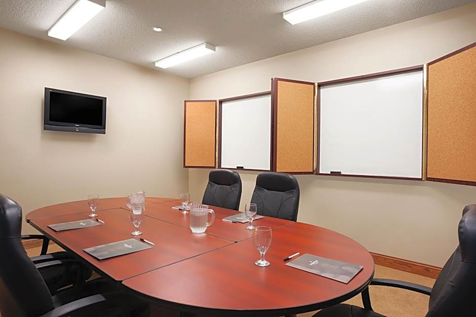 Country Inn & Suites by Radisson, Ithaca, NY