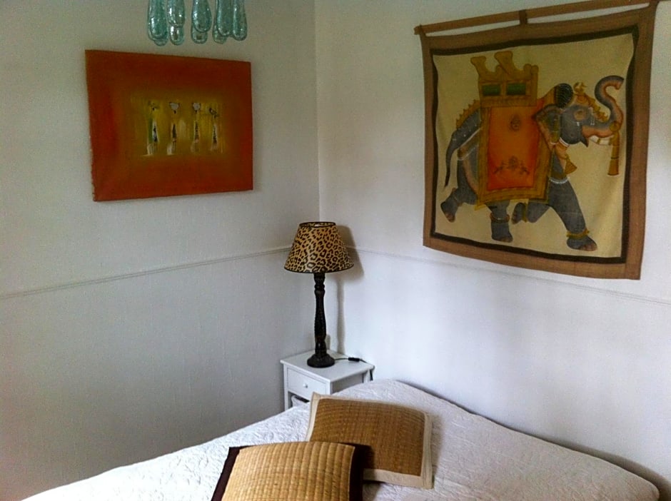 La Douce Heure – Mougins, CT