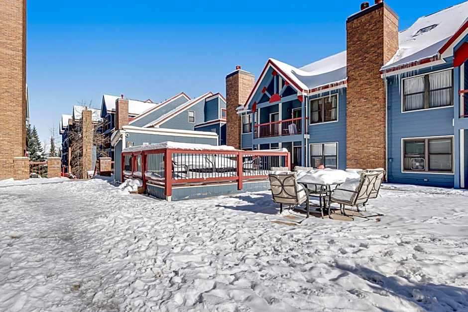 River Mountain Lodge
