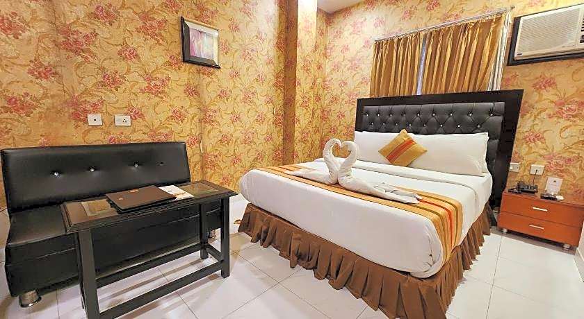 Hotel Housez 43