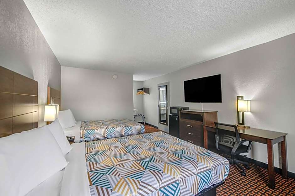 Motel 6 Chickasha, OK