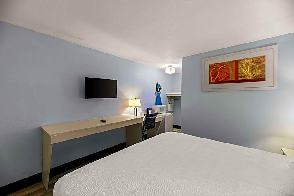 Rodeway Inn Midland South