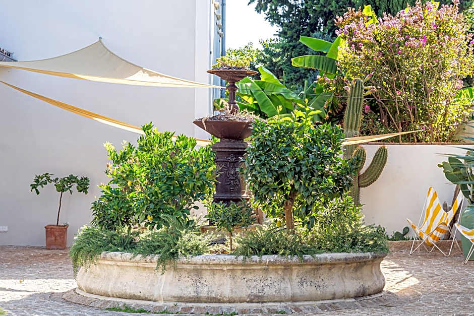 Secret d'Uzès - Le Duché - Piscine chauffée et Jacuzzi