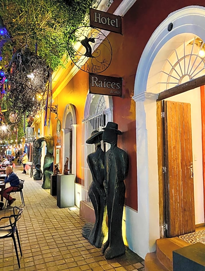 Hotel Raices de Mar