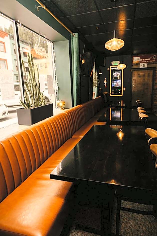 The Brooks Hotel Restaurant and Lounge