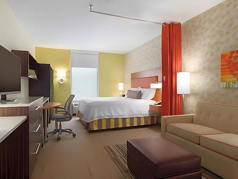 Photo 1 of 2 of Studio 1 King Bed Suite, Hearing Accessible