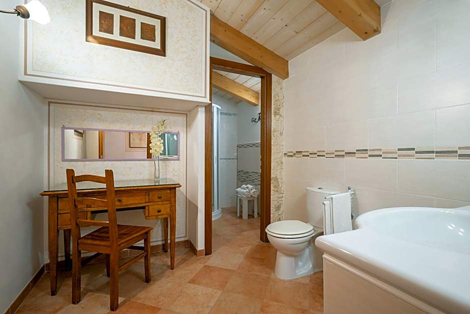 Lola Piccolo Hotel e Appartamenti