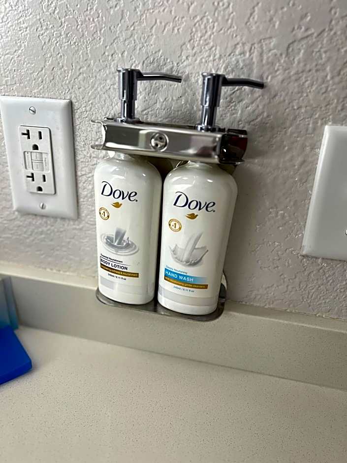 Holiday Inn Express And Suites Mobile - University Area By IHG