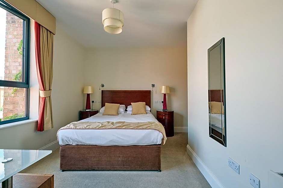 Kings Park Hotel