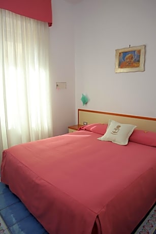 Economy Double Room with window