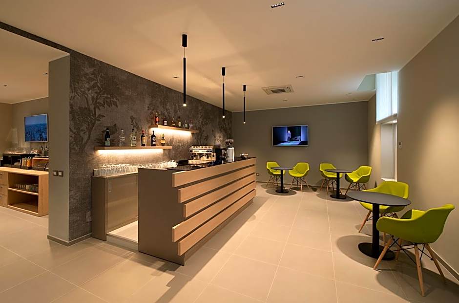 HOTEL H21