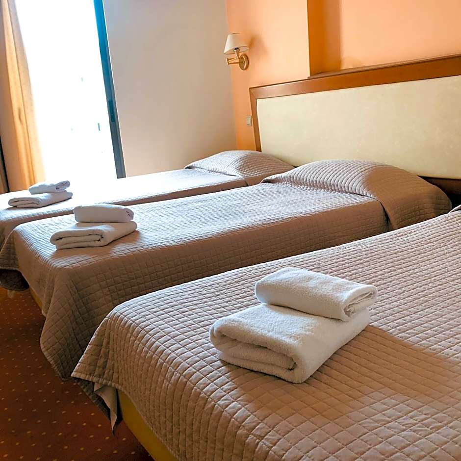 Photo 1 of 9 of 1 Double Bed or 2 Twin Beds