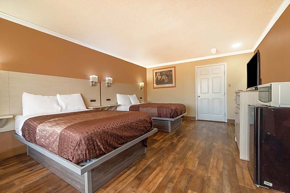River Valley Motor Inn By OYO La Grange Texas
