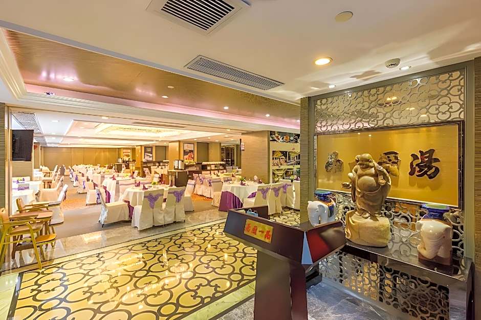 La Perle International Hotel
