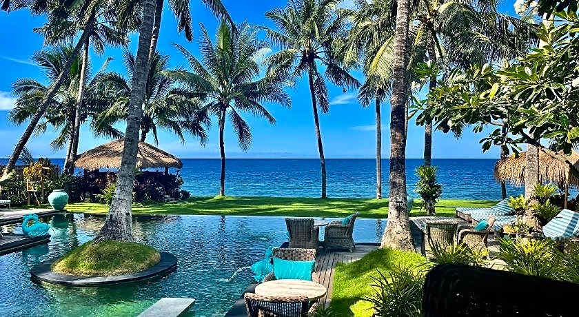 LOUKA BEACH BALI