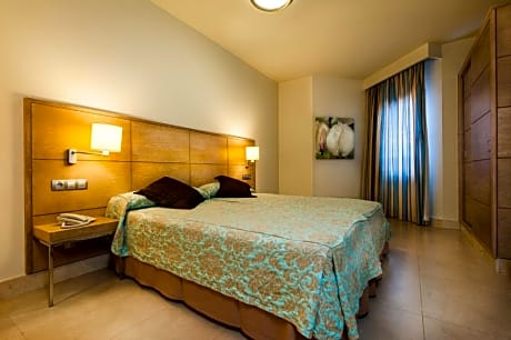 1 Bedroom Suite Sea View 3 Adults