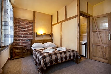 Triple Room with Private Bathroom