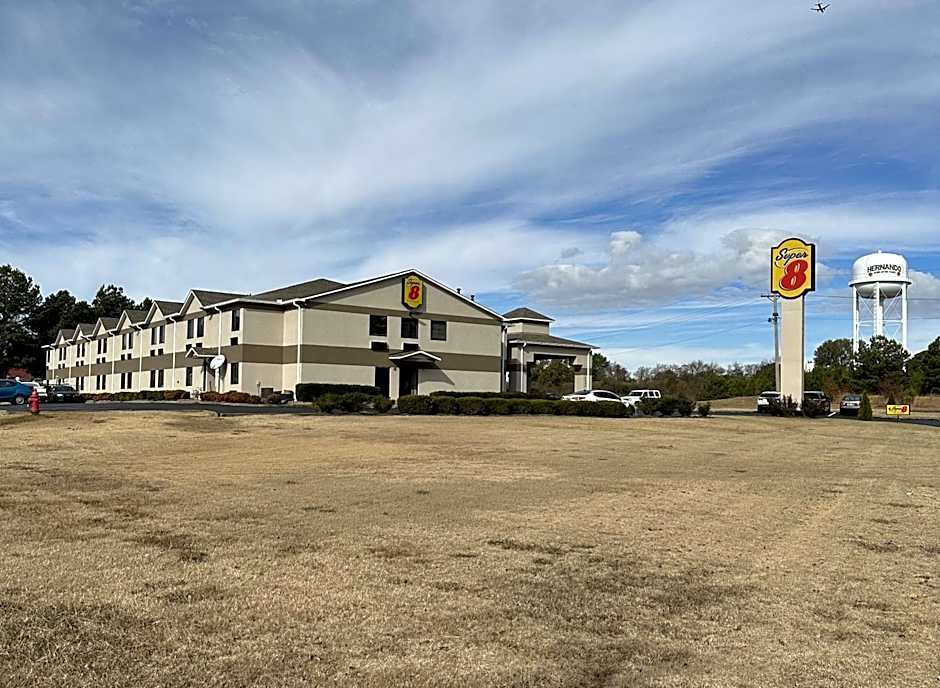 Super 8 by Wyndham Hernando
