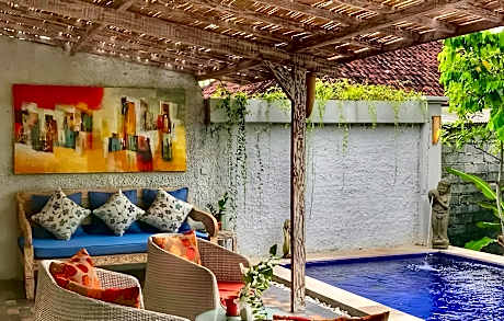 Villa Blue Door