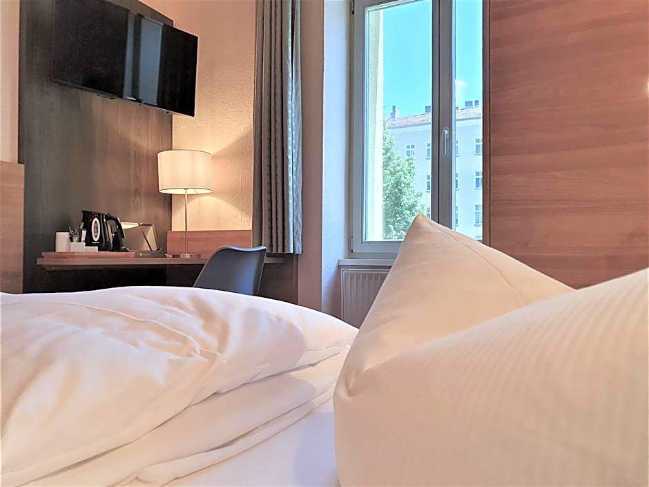 Melarose Feng Shui Hotel