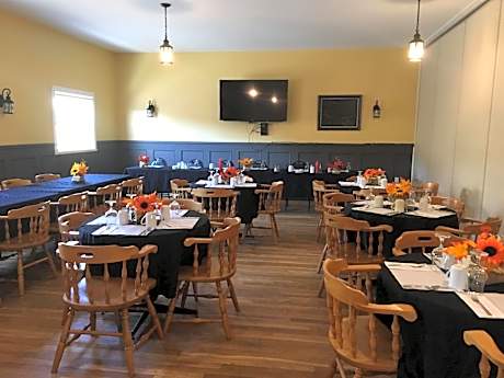 Arnold's Cove Inn