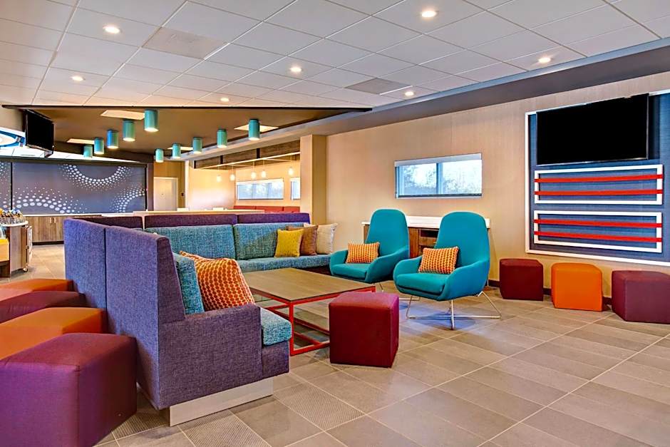 Tru By Hilton Alcoa Knoxville Airport, TN