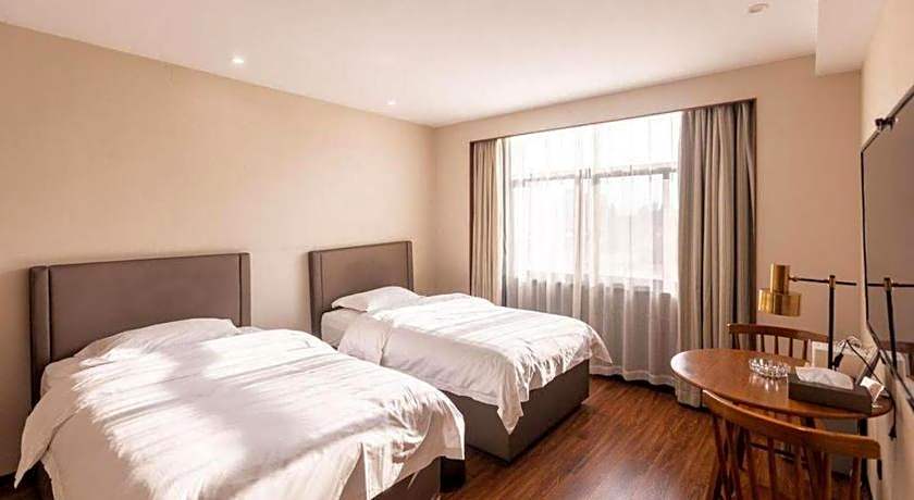 GEM Hotel Ningbo Jiangbei District Hongtang Haide Square