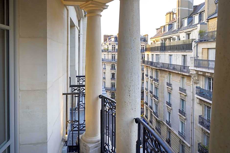 Victoria Palace Hotel