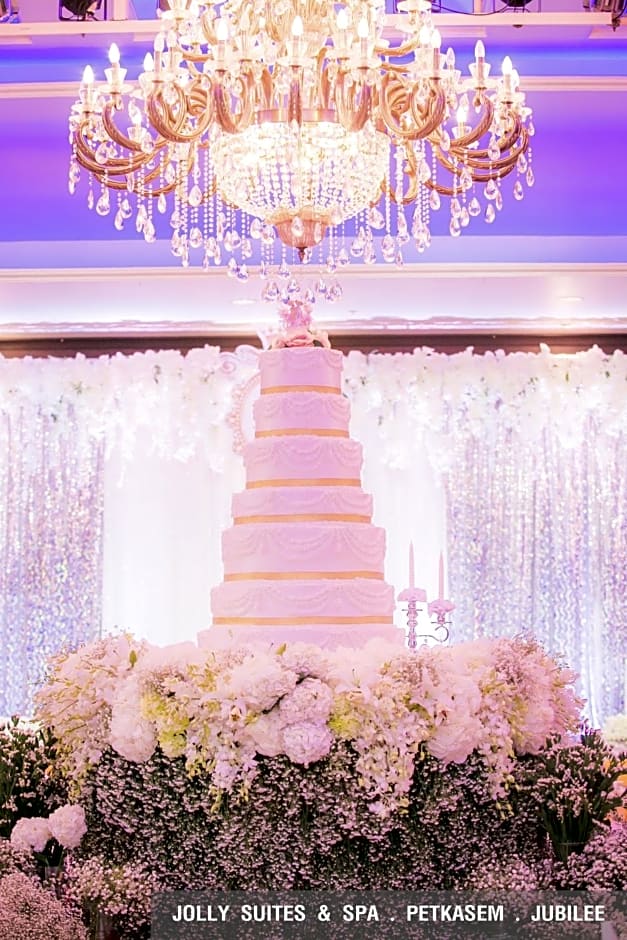 Jolly Suites&Spa Petkasem