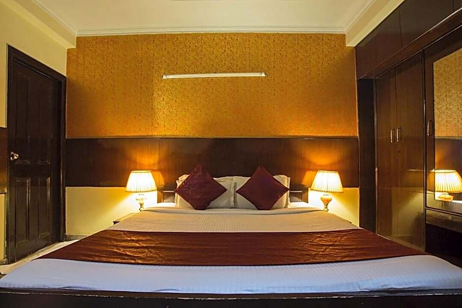 Airport Hotel Olive & Blue