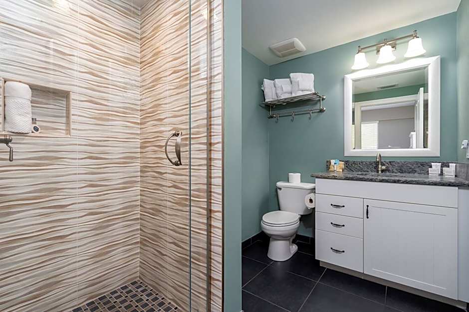 Harbour House at the Inn 212