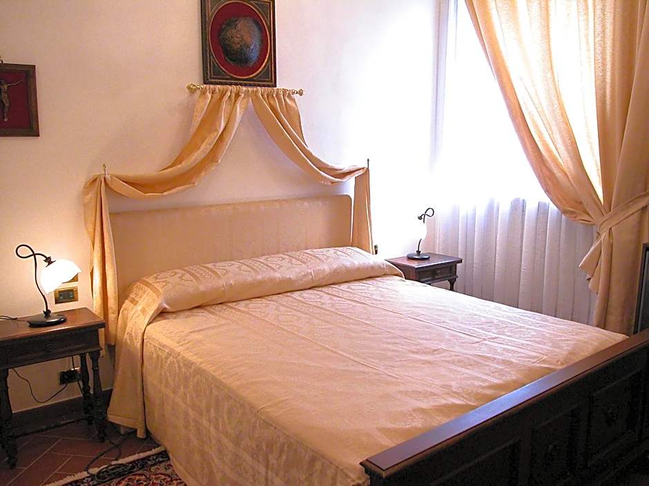 Palazzo Tarlati - Hotel de Charme - Residenza d'Epoca