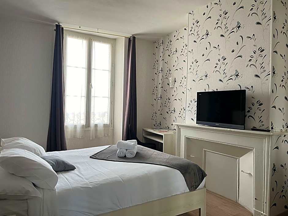 Brit Hotel Du Dauphin L'Aigle