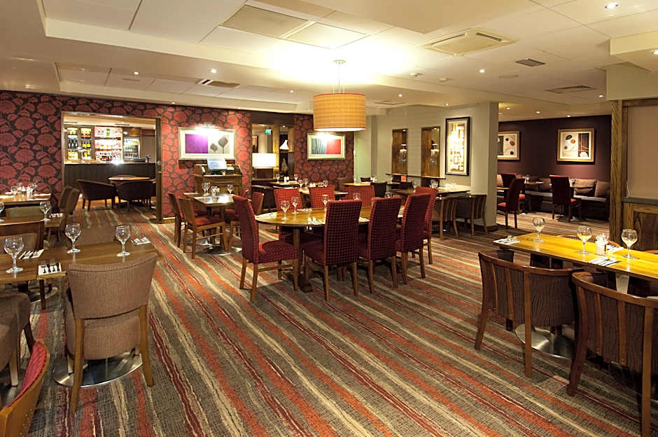 Premier Inn Lon Heathrow Airport T2 & T3 (Bath Rd)