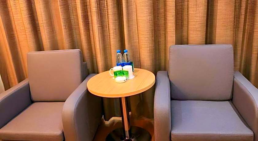 GreenTree Inn Shangrao Yueliangwan Automobile City