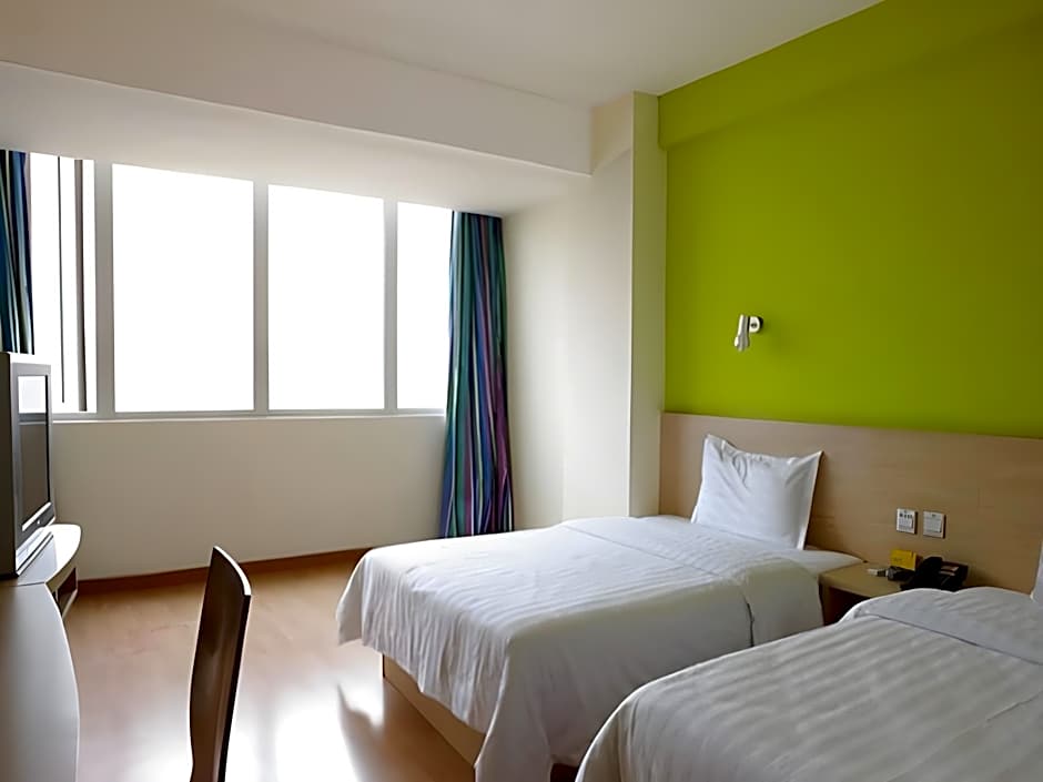 7Days Inn Yuncheng Zhongyin