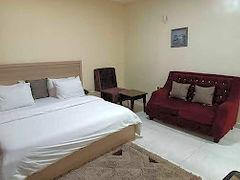 Eleventh House Hotel and Suites