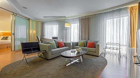 Suite double with view